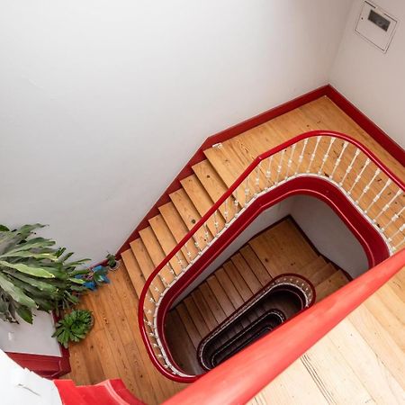 Ferienwohnung Guestready - Rare Terrace Apt, Historic Center Lissabon Exterior foto