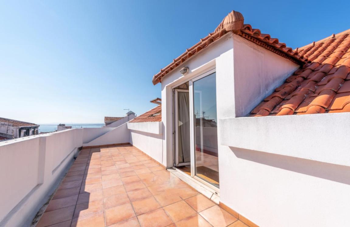 Ferienwohnung Guestready - Rare Terrace Apt, Historic Center Lissabon Exterior foto