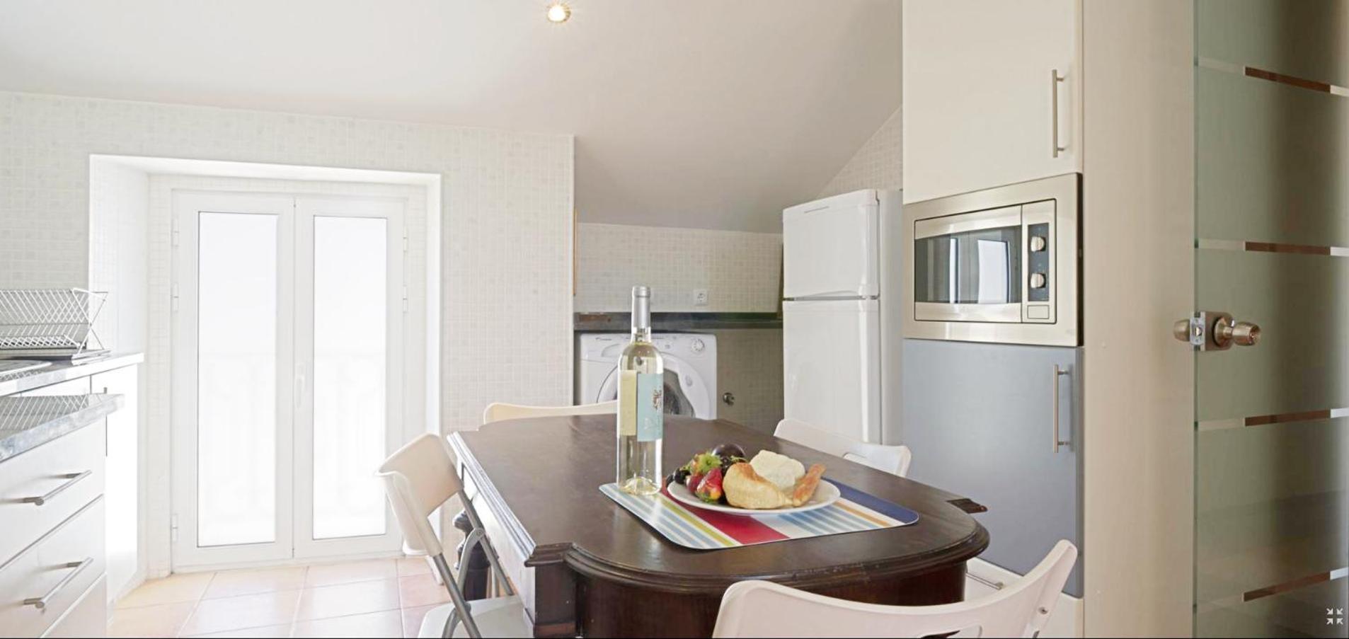 Ferienwohnung Guestready - Rare Terrace Apt, Historic Center Lissabon Exterior foto