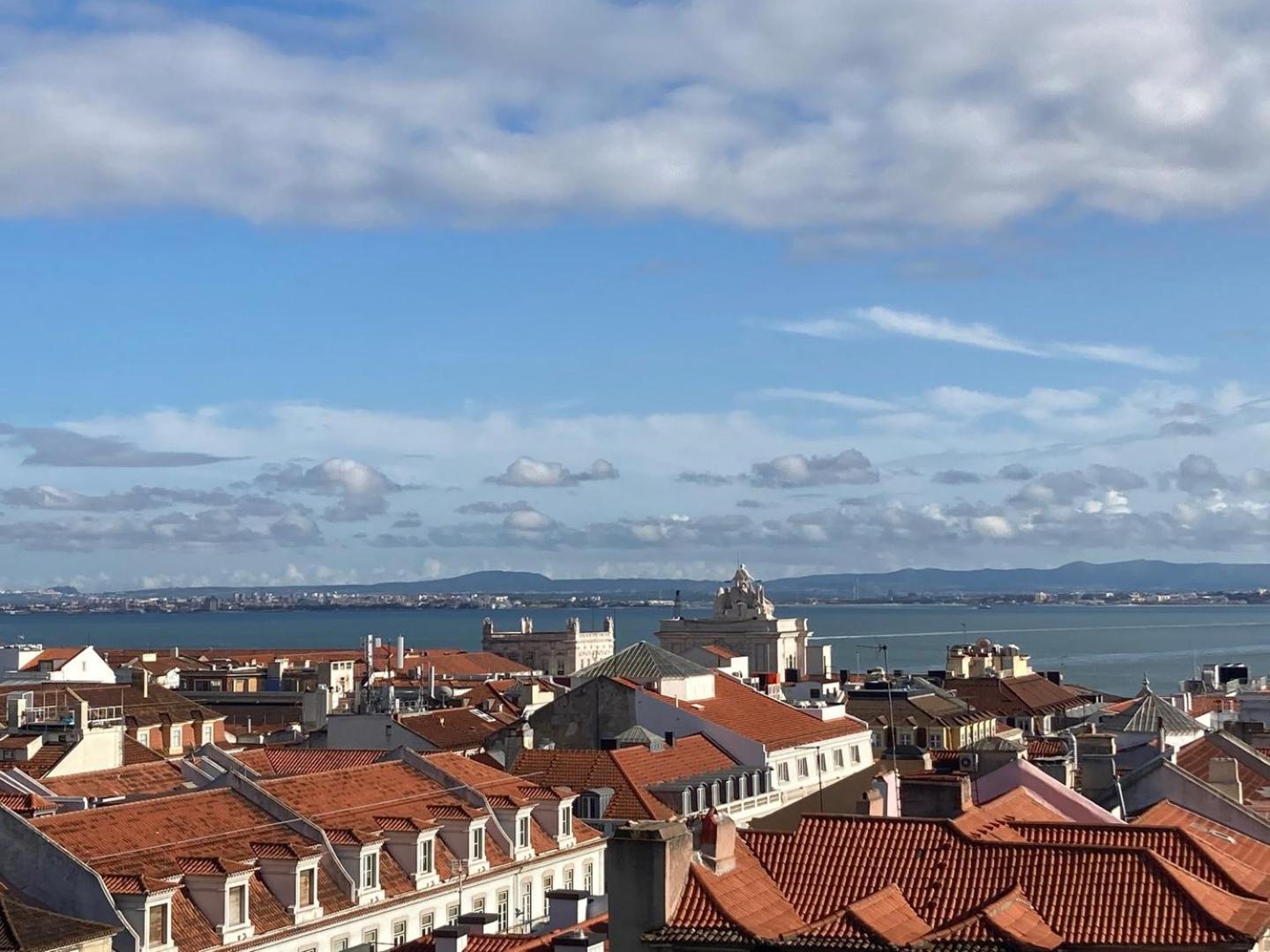 Ferienwohnung Guestready - Rare Terrace Apt, Historic Center Lissabon Exterior foto