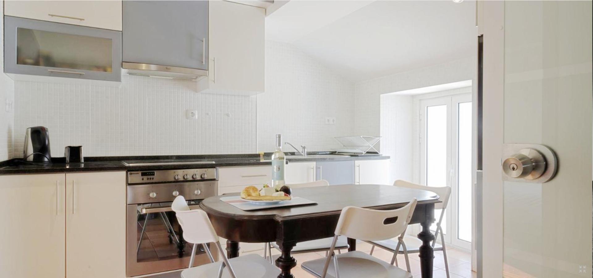 Ferienwohnung Guestready - Rare Terrace Apt, Historic Center Lissabon Exterior foto